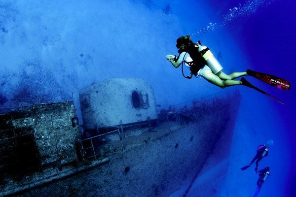 普吉岛潜水沉船